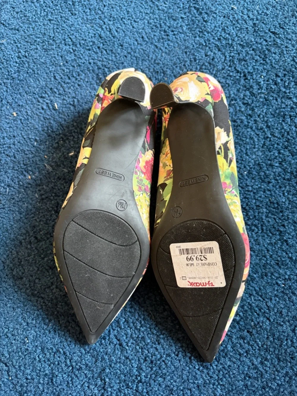 Nine West. Floral Pointed-Toe Kitten Heel Pumps - Multicolor